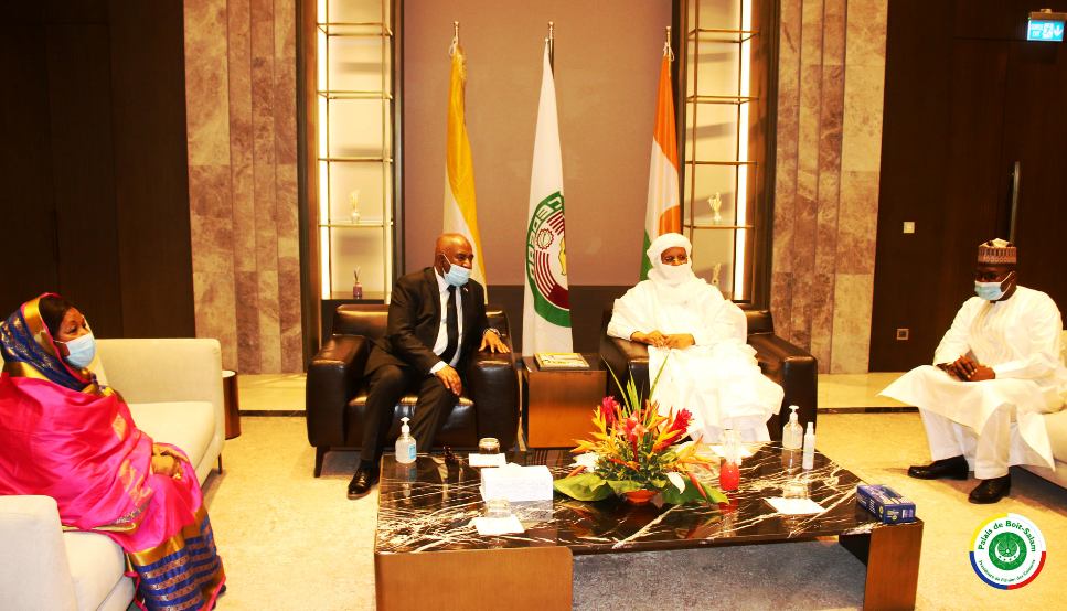 Le Président de la République Azali Assoumani, est arrivé à Niamey au Niger.